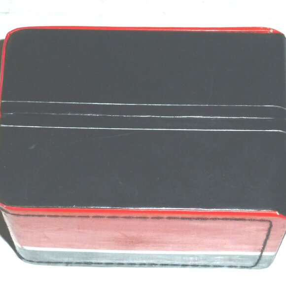 Pierre Cardin VPC4347WB Women's Analog Quartz Silver Tone Wristwatch UNTESTED - Picture 14 of 14